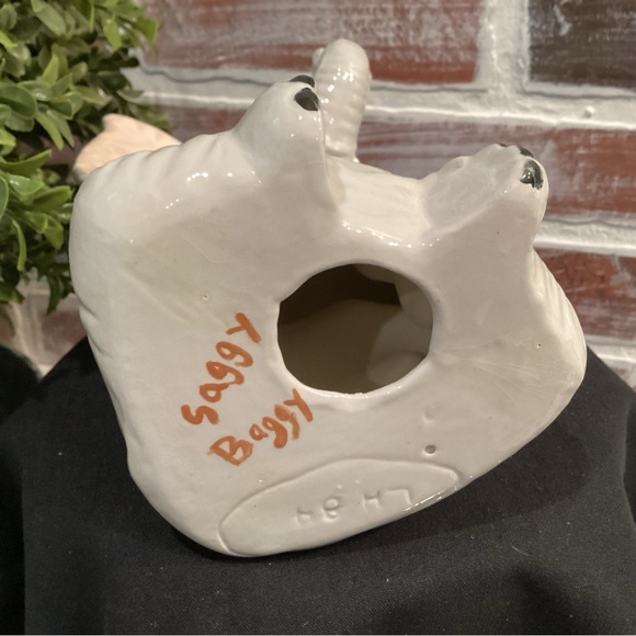 Vintage Ceramic Crafted Elephant - 1984 - Great Condition - Cute Decor Item - Picture 8 of 12